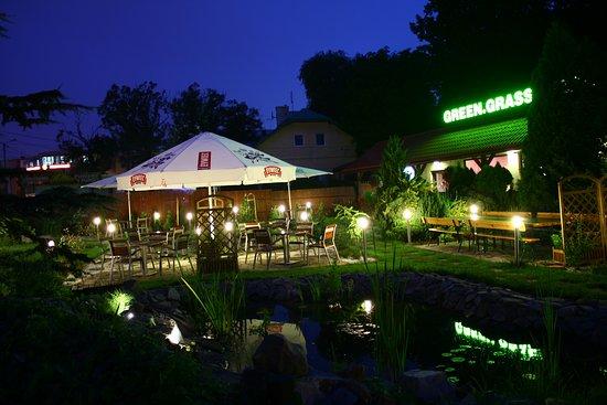 Green Grass Pizza
