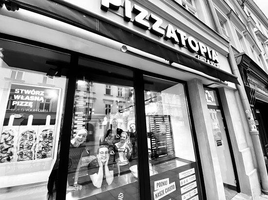 Pizzatopia