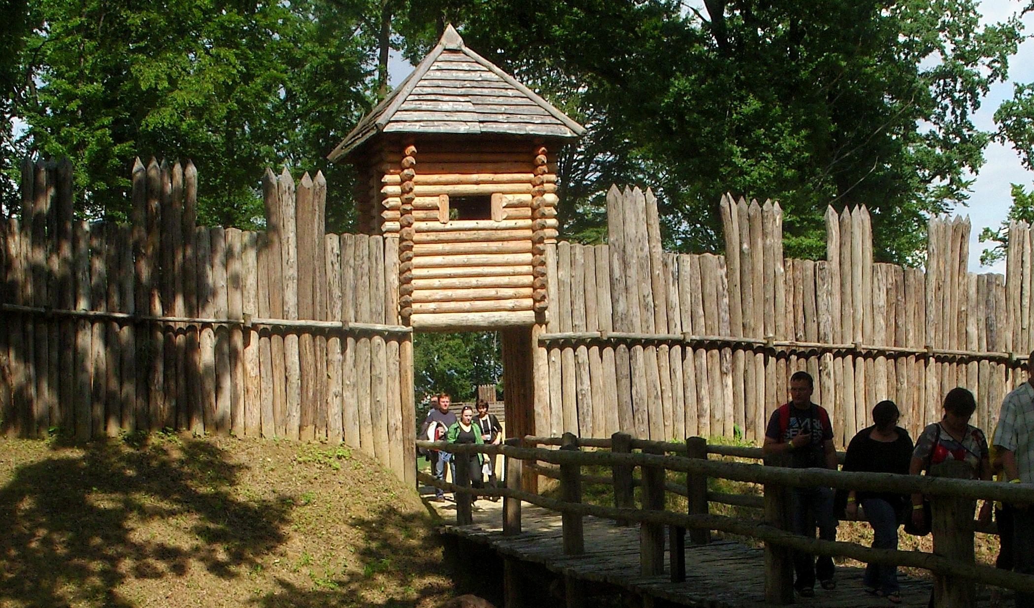 Skansen Archeologiczny "Karpacka Troja" w Trzcinicy