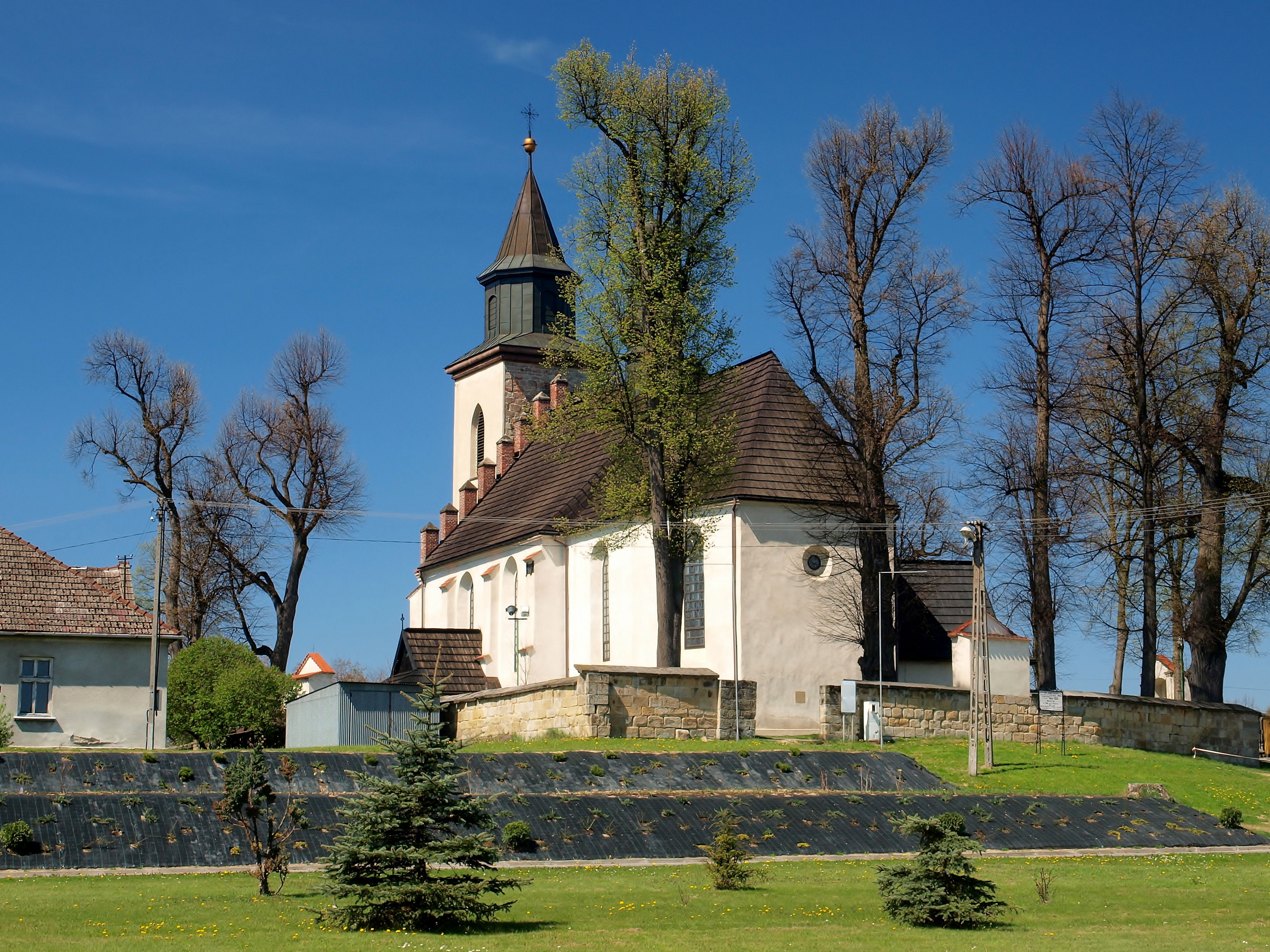 Parafia św. Michała Archanioła w Sieprawiu